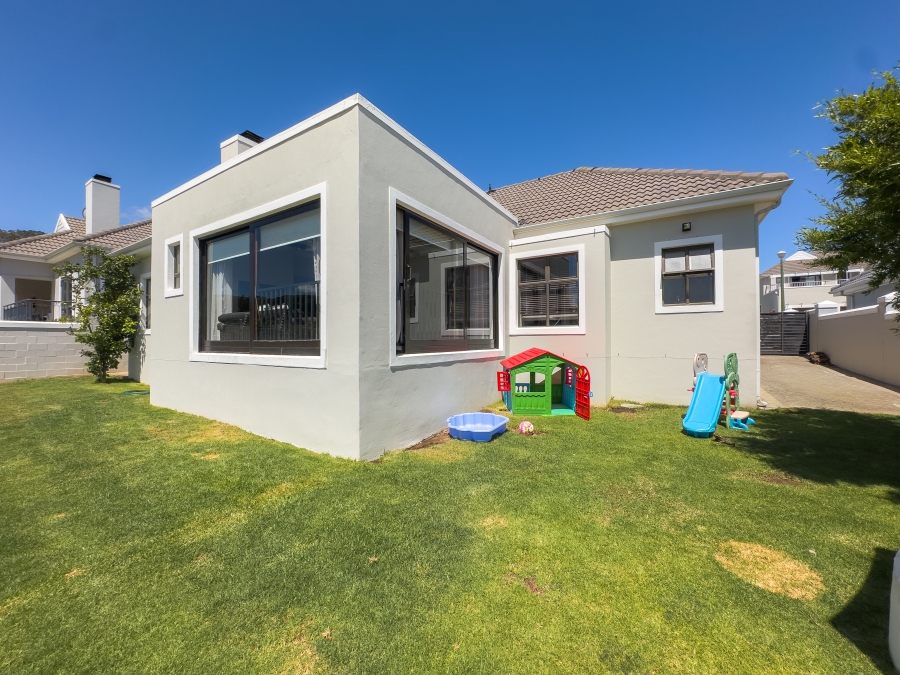 3 Bedroom Property for Sale in Zevenwacht Country Estate Western Cape
